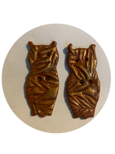 Load image into Gallery viewer, Rusty Owl Button
