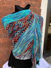 Load image into Gallery viewer, Gold Finch Shawl
